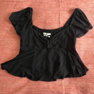 Black flowy crop